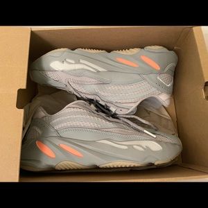 2019
Yeezy Boost 700 V2 'Inertia'